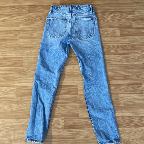 Zara Light wash ripped jeans - Picture 3 of 3